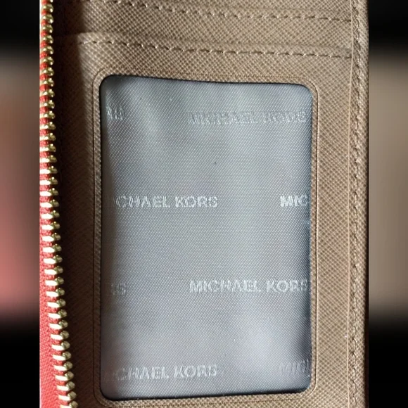 Michael Kors Large Jet Set Pumpkin Burnt Orange Leather Zip Around Wristlet - Picture 8 of 12